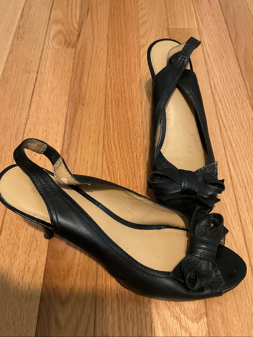 Nine West Black Slingback Peep-Toe Heels with Bow Accent Size 11